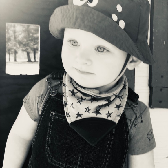 Meet your Posher, Sarah - Picture 2 of 6